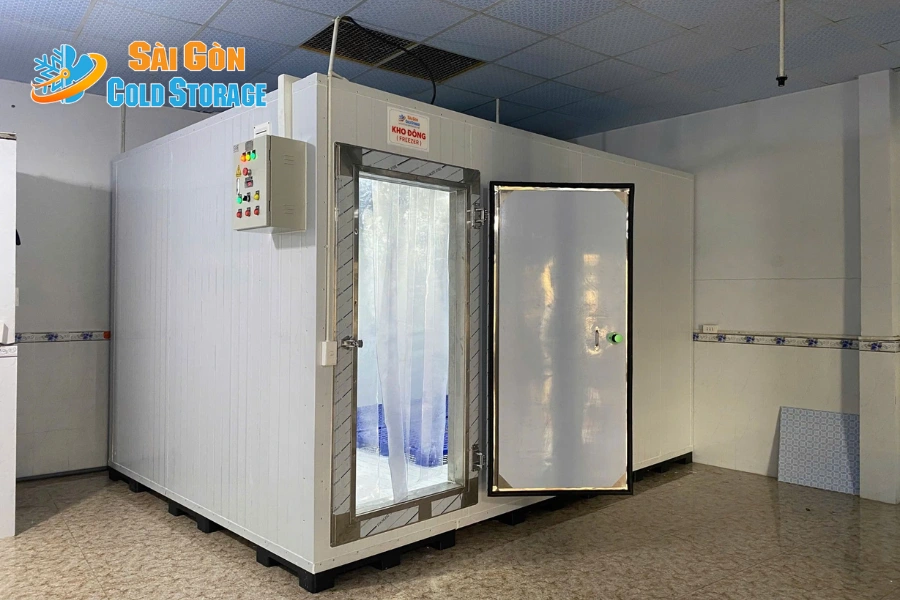 Thi Công Kho Đông Bảo Quản Thực Phẩm Tại Tân Sơn Nhất