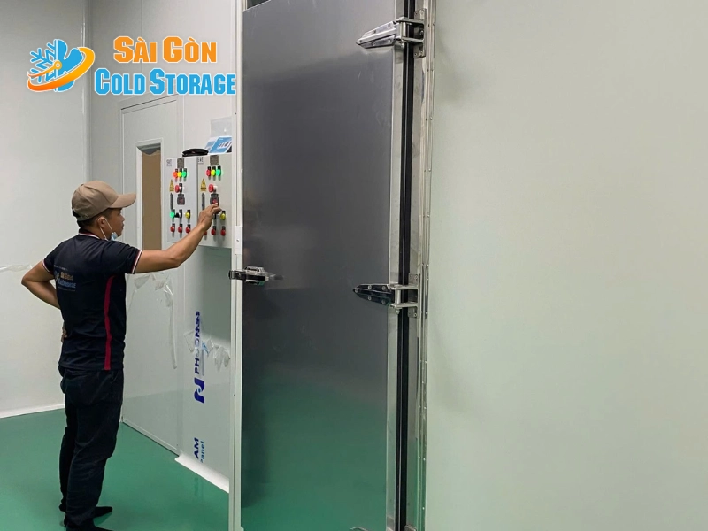Kho lạnh Daikin phương Bình Hưng Hòa 