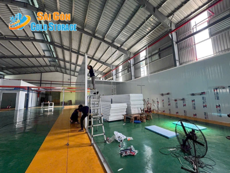 Hình ảnh quá trình thi công kho mát cơ sở 2 tại Bến Tre qua từng giai đoạn.