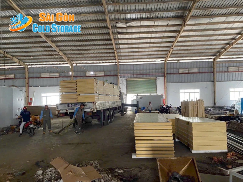 Kho lạnh trữ kem Hóc Môn