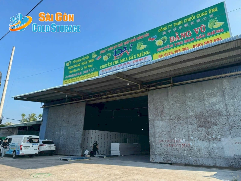 Hình ảnh thực tế quá trình thi công kho mát bảo quản dừa ở Tiền Giang.