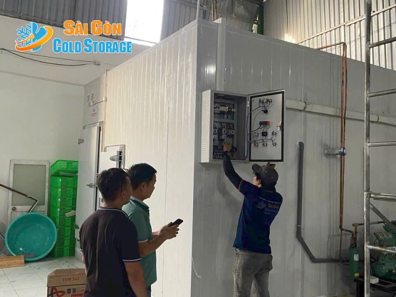 Hình ảnh thi công kho đông bảo quản thực phẩm tại phường Tây Thạnh.